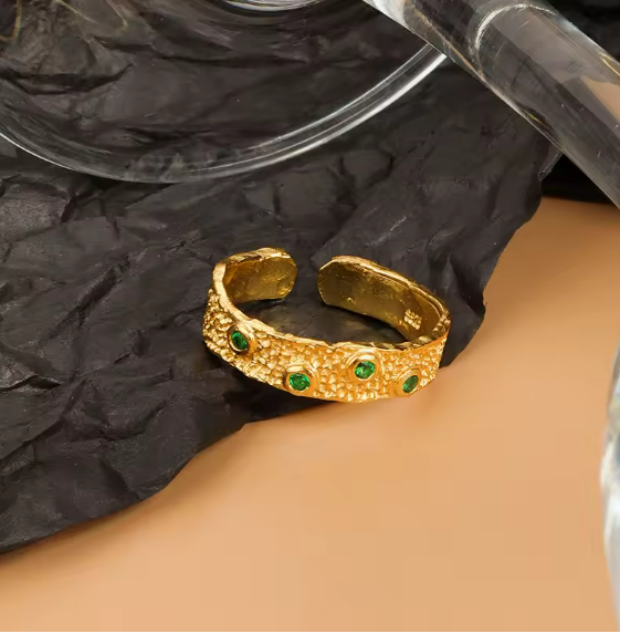 Anillo Sara