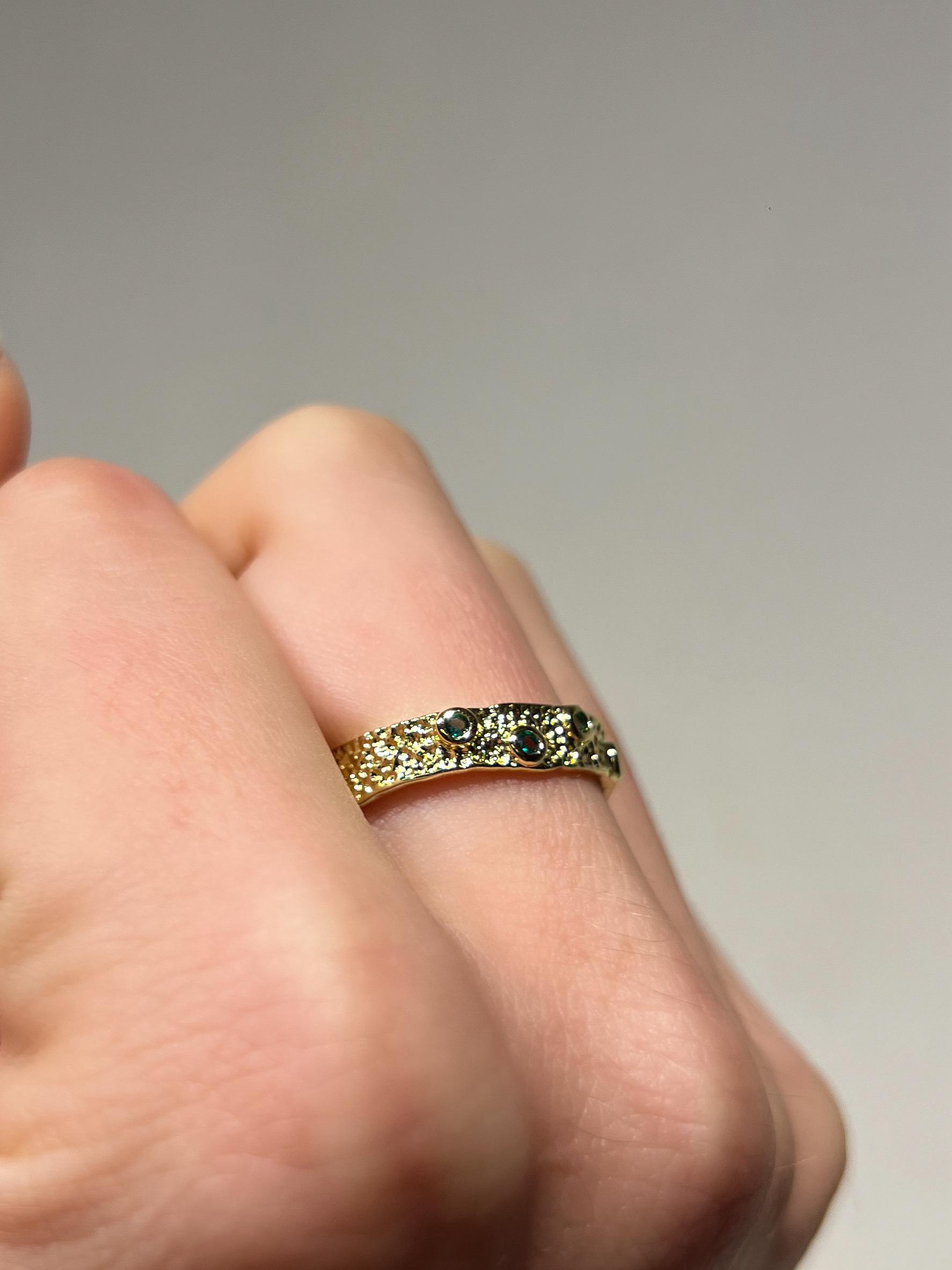 Anillo Sara